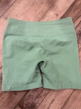 Women’s Aurola Butt Lifting Shorts